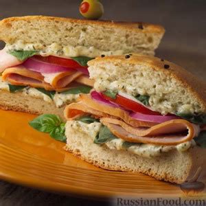 Рецепт: Бутерброд с колбасой на RussianFood.com