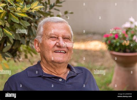 Happy Senior Citizen Hi Res Stock Photography And Images Alamy