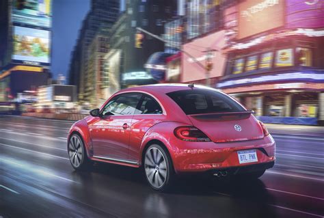 2017 Volkswagen Beetle Spawns #PinkBeetle Special Edition - autoevolution