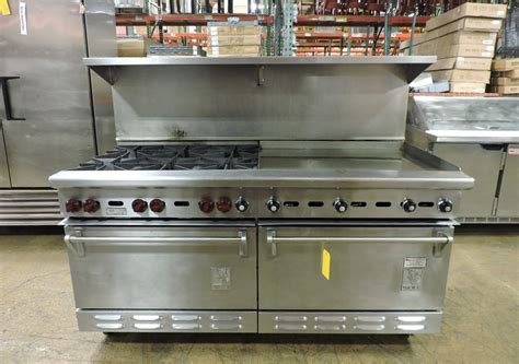 Wolf C68D-1251, Commercial 6-Burner and Griddle Top Range