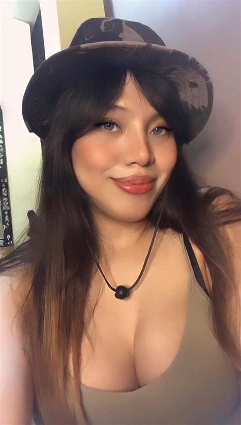 Perfect Woman Woman FB IMG 1649224554097 Porn Pic