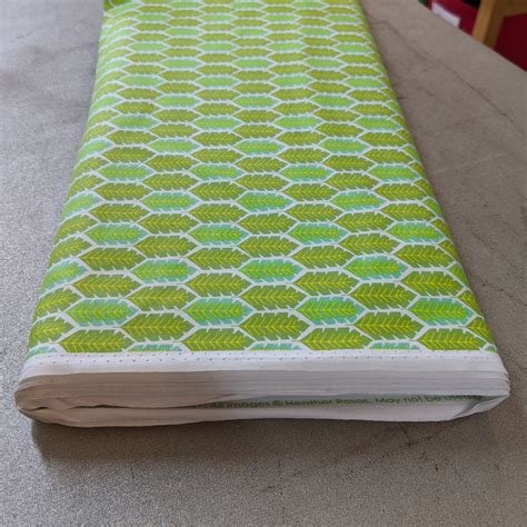 One Yard Green Leaf Fabric – Hipstitch Academy