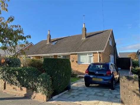 3 Bed Semi Detached Bungalow For Sale In Wordsworth Avenue Thornton