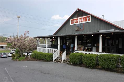 Huck Finn Restaurant | Huck finn, Smoky mountains, Restaurant