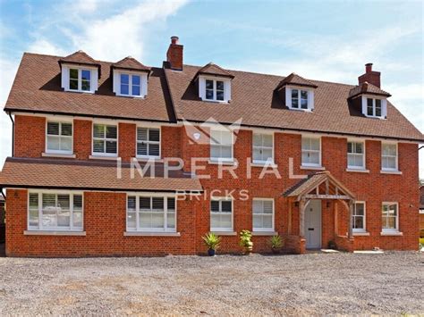 Reclamation Weathered Soft Red Imperial Bricks