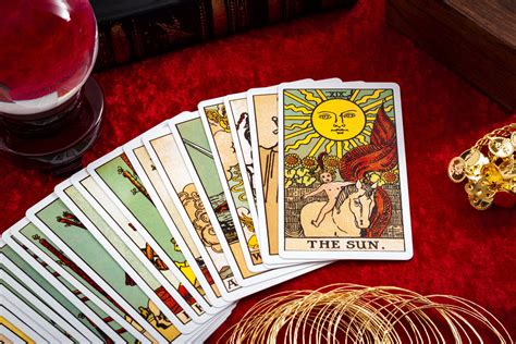 Conheça O Significado Da Carta Ás De Espadas No Tarot Para O Amor E Mais