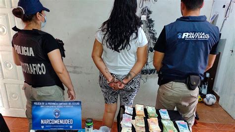 Detienen A Una Mujer Por Narcomenudeo Y Secuestran Dosis De Coca Na En