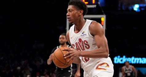 cavs kings  discussed trade  swaps deandre hunter  dennis
