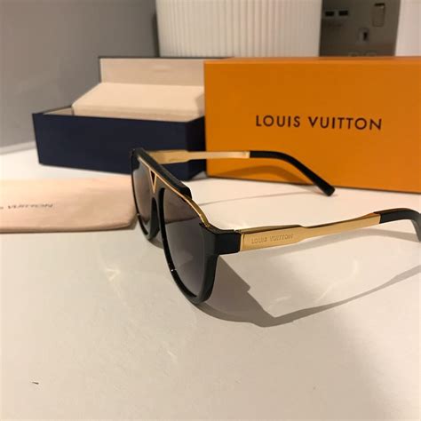 Flash Sale This Weekend Onlymens Louis Vuitton Depop