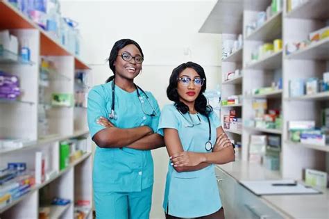 02 AUXILIAIRES EN PHARMACIE H F 28 11 2024 EmploiTogo INFO