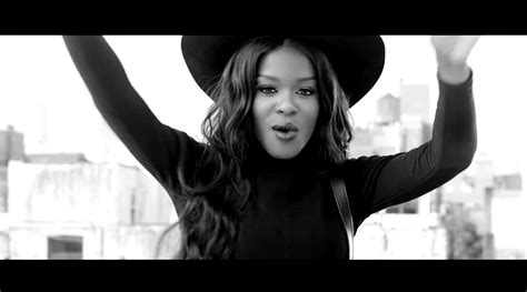 Azealia Banks "Luxury" Music Video | Sidewalk Hustle