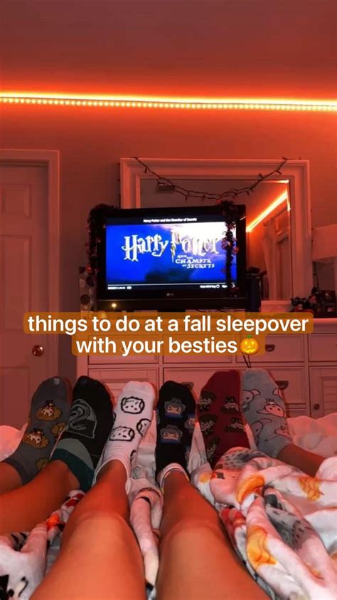 Fall Sleepover Activities With Your Besties 🎃