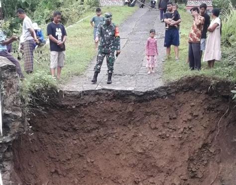 Jembatan Penghubung Dua Dusun Yang Dibangun Lewat Program Abri Masuk