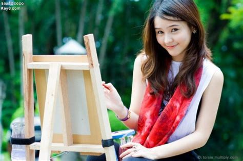 Các hot girl xinh như mộng làm điên đảo showbiz Thái Lan