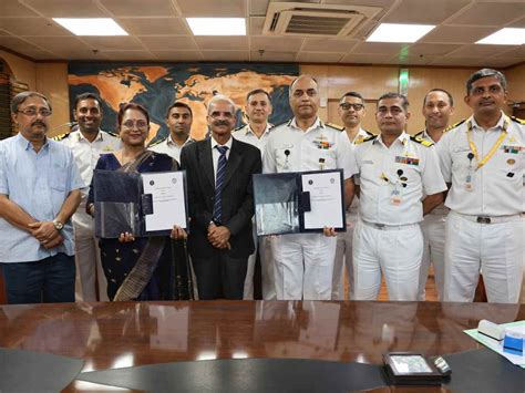 Indian Navy Signs Mou With Iit Kharagpur