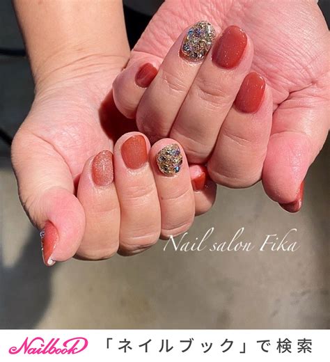 夏 オールシーズン ハンド ビジュー ラメ Mami private nail salon Fika のネイルデザイン No