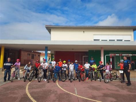 Un Centenar De Alumnos Participan En Las Actividades Formativas Y