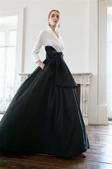 Vestidos De Fiesta De Carolina Herrera Para Ser Una Invitada De