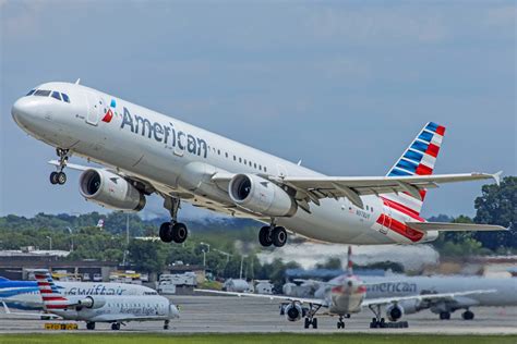 Commuters are surprised that max lines offer free Wi-Fi now 31