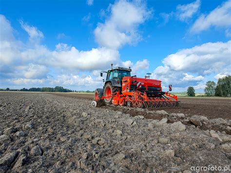 KUHN Sitera 3000 - zdjęcie zestawu uprawowo-siewnego #819925 - Galeria ...