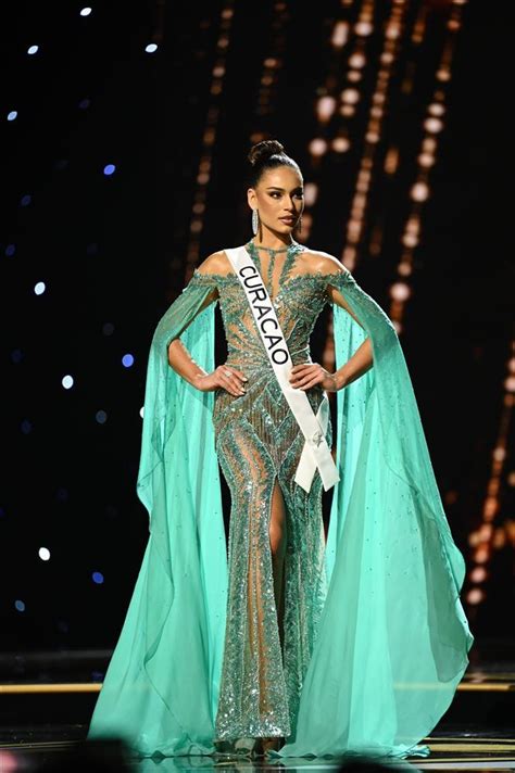 Top 15 đầm Dạ Hội đẹp Nhất Bán Kết Miss Universe 2022 2sao