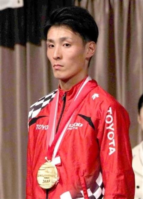 服部勇馬「2時間5分台出す」福岡国際マラソンvから一夜 Mgcへ手応え スポーツ報知