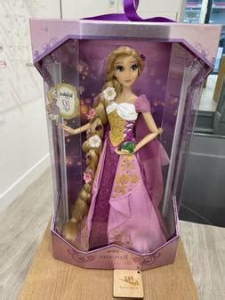 Disney Poupée Raiponce édition limitée Rapunzel Doll limited