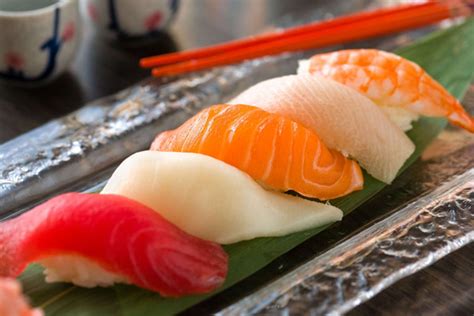 Cách Làm Nigiri Sushi Ngon Chuẩn Nhà Hàng Nhật Bản