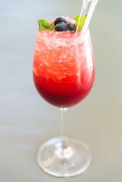 Cocktails Aux Fruits Rouges Photo Gratuite