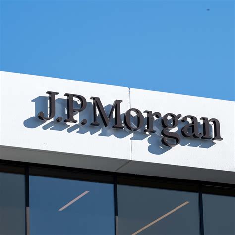 Philanthropists are debating the latest david rubinstein donation move 10