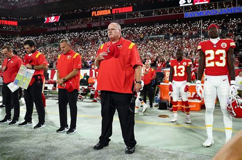 Chiefs Team Fled Super Bowl Parade Shooting 'Crying and Screaming' | Us ...