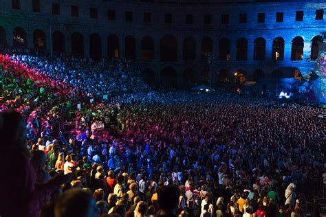 Dua Lipa I Maneskin Ovog Ljeta Nastupaju U Pulskoj Areni Ajme Portal