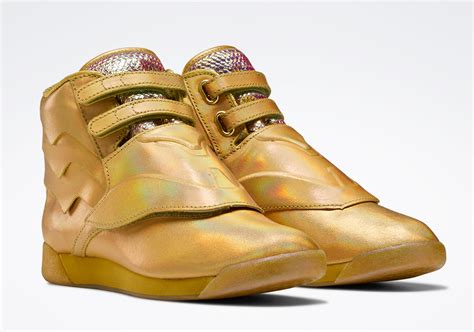 Reebok Wonder Woman Club C Silver | SneakerNews.com