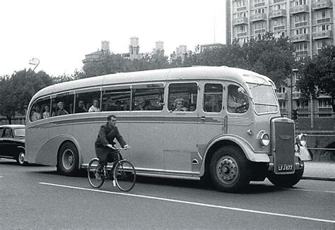 Greenslades Tours 1 LFJ877 B014A 2 Paul Redmond Flickr