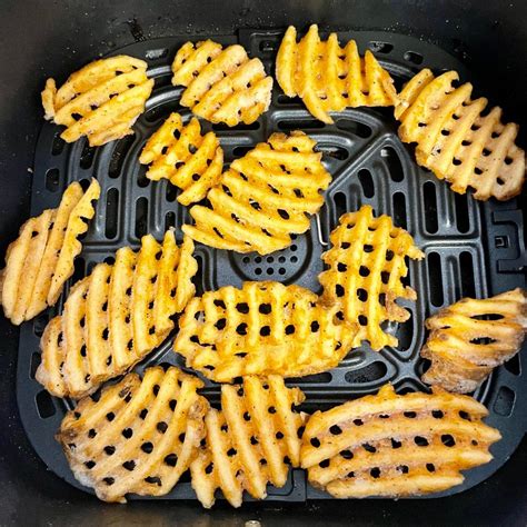 Crispy Frozen Waffle Fries In Air Fryer