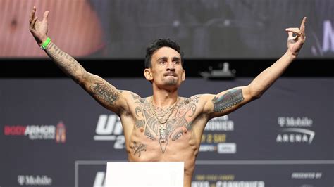 Live Ufc Kansas City Ceremonial Weigh Ins Video Holloway Vs Allen