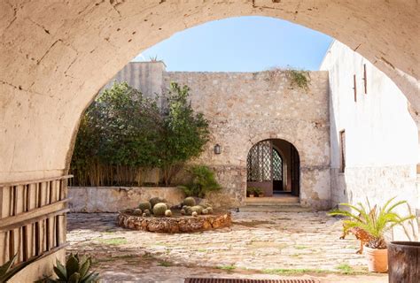 Tutto Il Fascino Delle Masserie Salentine Nella Masseria Acquadolce Di