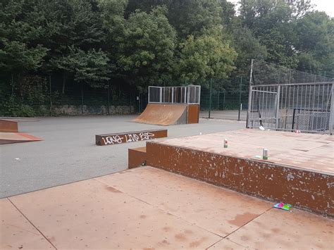 Bromley Church House Gardens Skatepark - Guide to Bromley Church House