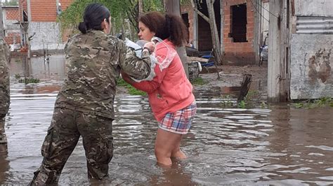 El Ejército Envió Cientos De Soldados Para Ayudar A Las Víctimas De Las