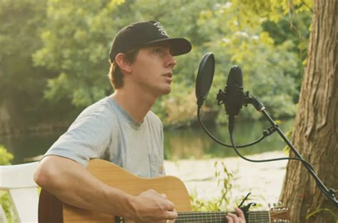 Dylan Gossett Releases New Track Beneath Oak Trees Announces New EP