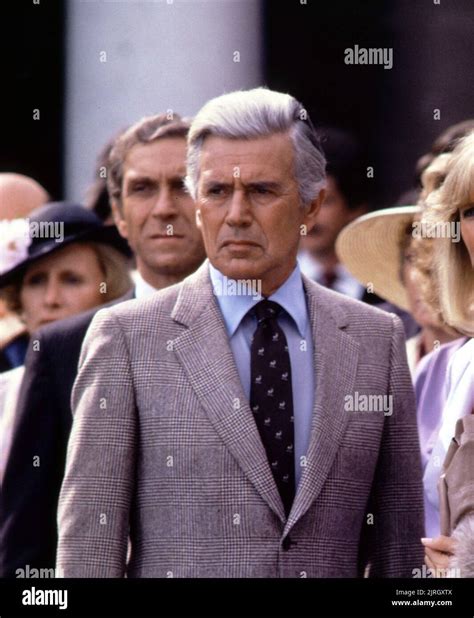 JOHN FORSYTHE, LINDA EVANS, DYNASTY, 1981 Stock Photo - Alamy