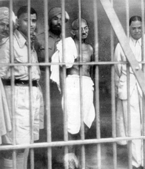 British Arrest Indian Nationalist Mahatma Gandhi Rush Him Off To Jail