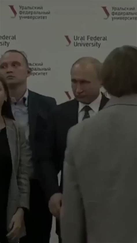 Wall Street Silver On Twitter Guy Moves To Stand In Front Of Putin