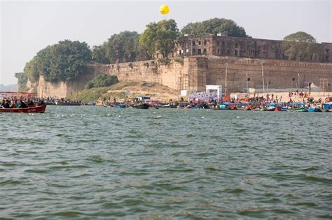 Allahabad Fort: History, Timings, Architecture, How to Visit | Veena World