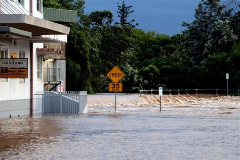 Do We Raise Lismores Flood Levee Or Not Daily Telegraph