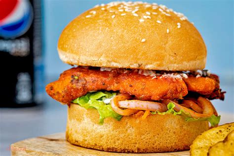 Get Instant Discount Of 10 At Juicy Lucy Burger Naraina Delhi Dineout