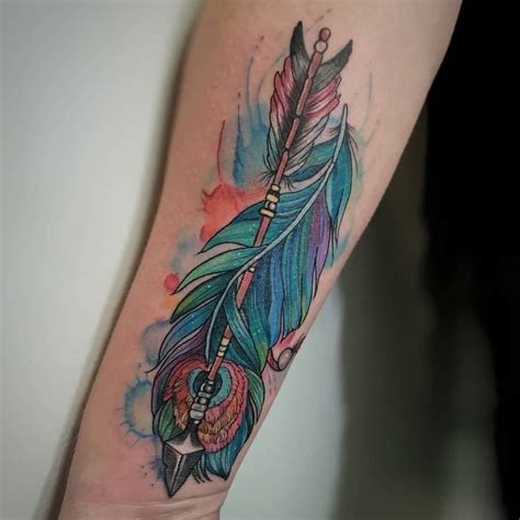 31 Beautiful And Luxurious Peacock Feather Tattoo Designs For You