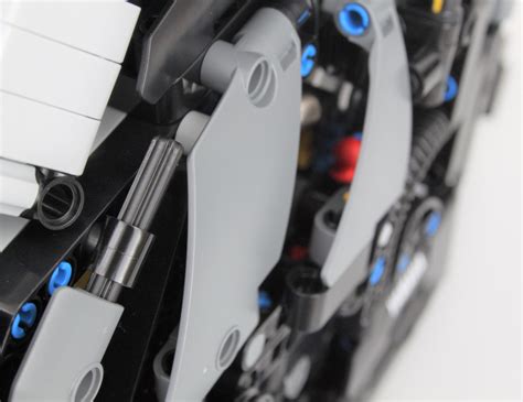 LEGO Technic 42159 Yamaha MT-10 SP review