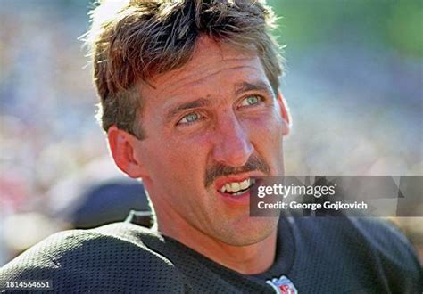 qb jeff hostetler  high res pictures getty images