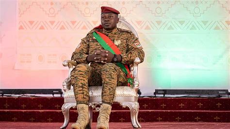 Soldados Dan Un Golpe De Estado Y Deponen A La Junta Militar De Burkina